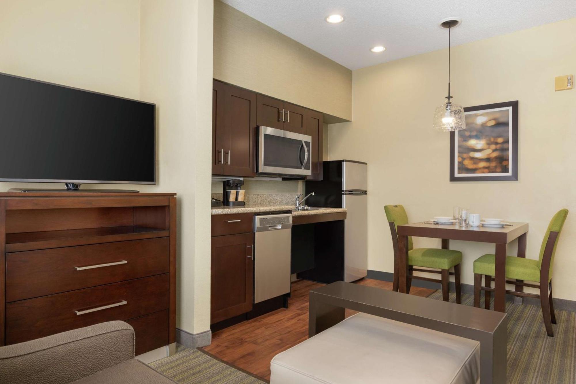 Homewood Suites By Hilton St. Petersburg Clearwater Exterior photo