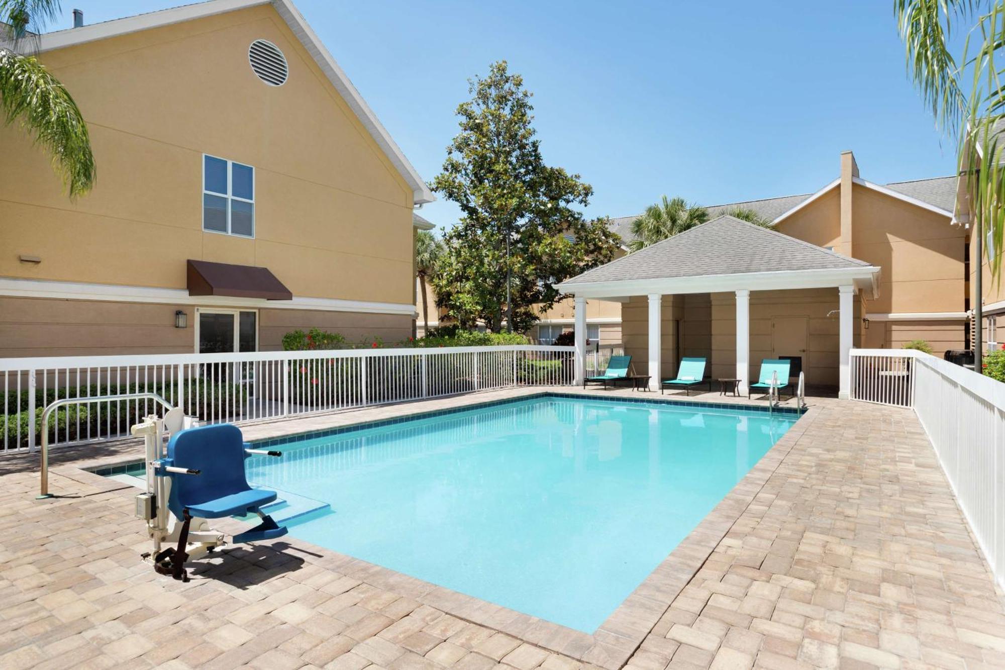 Homewood Suites By Hilton St. Petersburg Clearwater Exterior photo